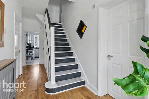 5 bedroom semi-detached house for sale, Stoneleigh Road, Clayhall