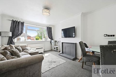 2 bedroom flat for sale, West Mead, Ruislip HA4