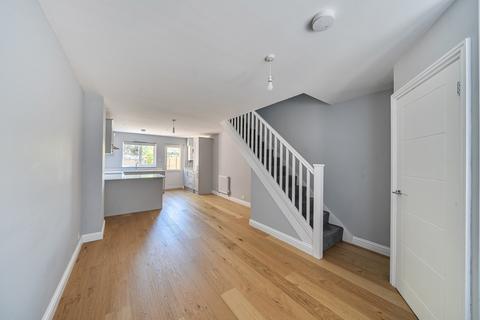 2 bedroom terraced house for sale, Wilsdon Way, Oxfordshire OX5