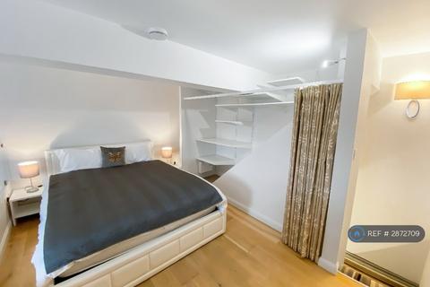 Studio to rent, Mcdonald Road, Edinburgh, EH7
