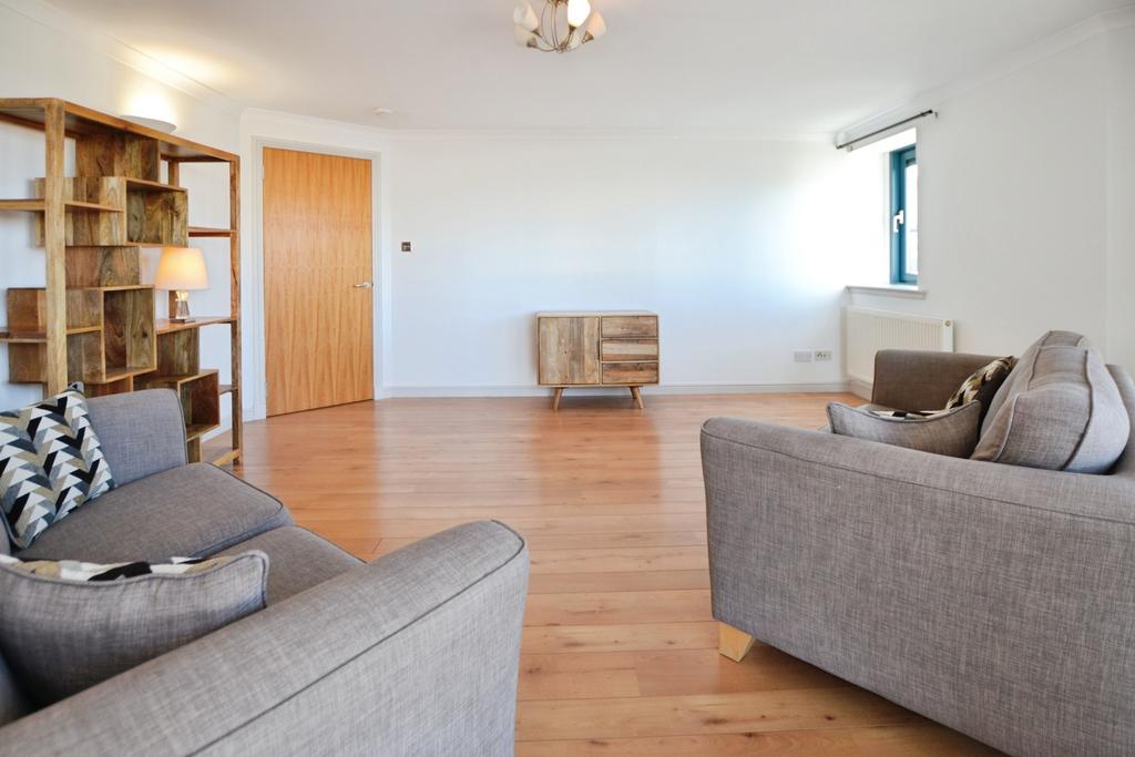 Apartment in Edinburgh - View 3