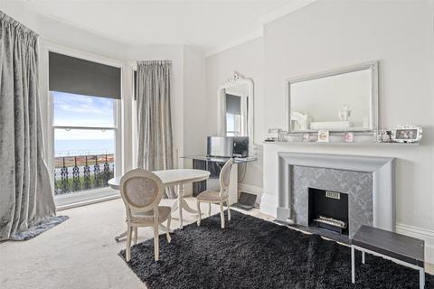 3 bedroom flat for sale, Marine Parade, West Sussex BN11