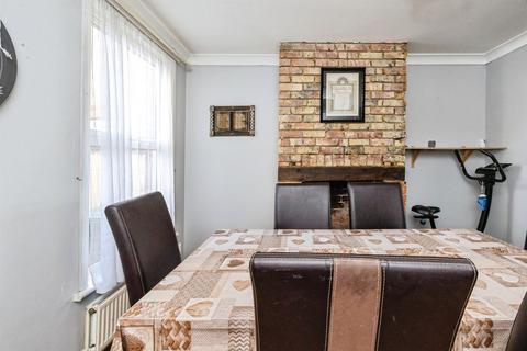 3 bedroom terraced house for sale, Mead Road, Willesborough, Ashford