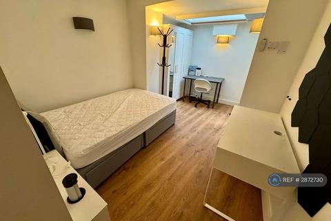 6 bedroom maisonette to rent, Tamworth St, London, SW6