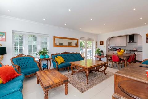 undefined, Beech Road, Langley SL3