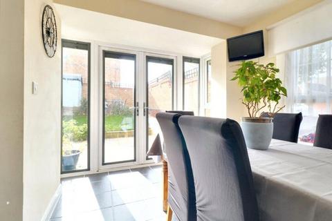3 bedroom semi-detached house for sale, Messenger Road, SMETHWICK, West Midlands, B66