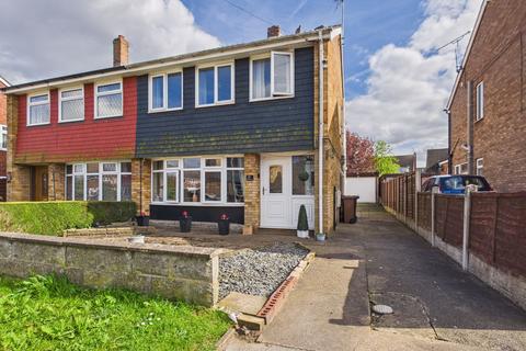 3 bedroom semi-detached house for sale, Birchwood Road, Scunthorpe DN16