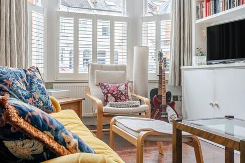 1 bedroom flat for sale, Littlebury Road, Clapham, London, SW4