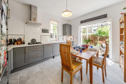 1 bedroom flat for sale, Littlebury Road, Clapham, London, SW4