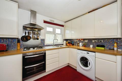 undefined, Roof of the World Mobile Home Park, Boxhill Road, Tadworth, Surrey, KT20