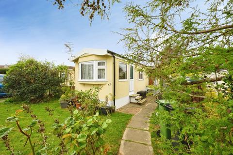 undefined, Roof of the World Mobile Home Park, Boxhill Road, Tadworth, Surrey, KT20