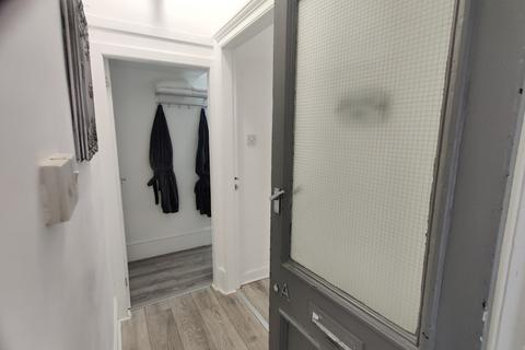 1 bedroom flat for sale, 17a Gladston Ave Mary Street, Dunoon, PA23 7ED