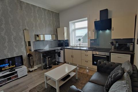 1 bedroom flat for sale, 17a Gladston Ave Mary Street, Dunoon, PA23 7ED