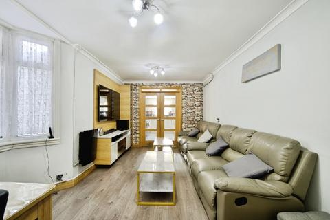 5 bedroom semi-detached house for sale, St. John's Road, Walthamstow, E17