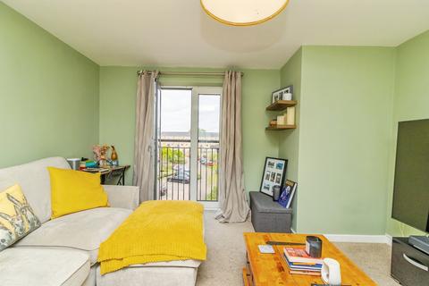 2 bedroom flat for sale, Felsted, Caldecotte, Milton Keynes
