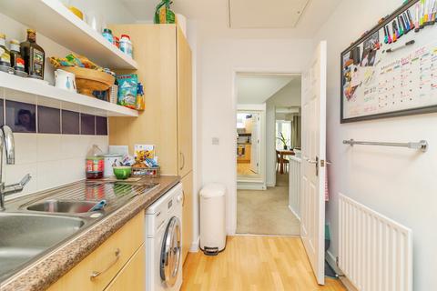 2 bedroom flat for sale, Felsted, Caldecotte, Milton Keynes