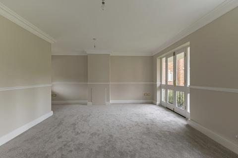 4 bedroom townhouse to rent, King Stable Street Windsor SL4