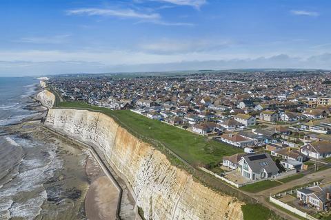 4 bedroom detached house for sale, Southdown Avenue, Peacehaven