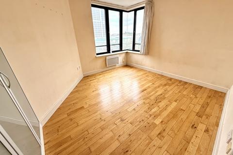 2 bedroom flat for sale, Flat 22, 1 Farnsby Street, Swindon, Wiltshire SN1 5AP