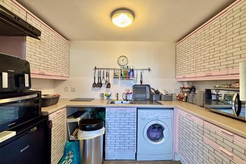1 bedroom apartment for sale, Baptist Fold, Bradford BD13