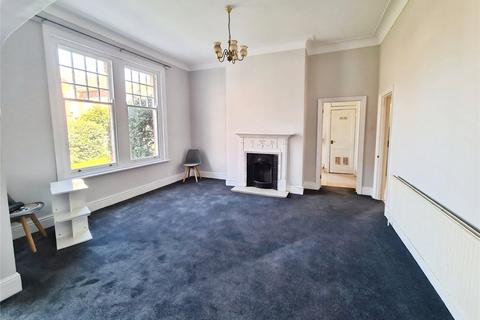 2 bedroom flat to rent, Redlands Drive, Hampshire SO19
