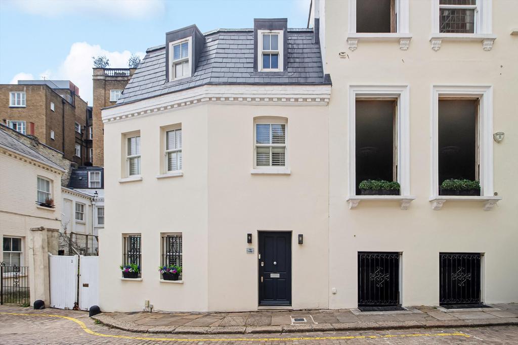 Detached house exterior