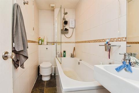 undefined, Pavely Close, Chippenham