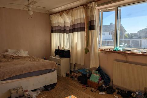3 bedroom semi-detached house for sale, Glebe Road, Deanshanger, Milton Keynes, MK19