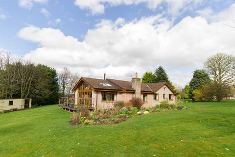 4 bedroom detached bungalow for sale, West Drive, Berwick-upon-Tweed