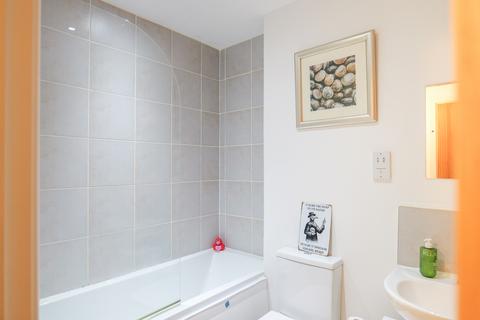 1 bedroom flat for sale, Pellon Lane, Halifax HX1