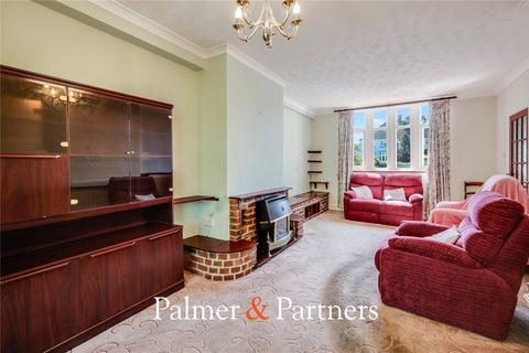 3 bedroom semi-detached house for sale, Springfield Park Avenue, Essex CM2