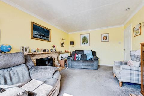 2 bedroom semi-detached bungalow for sale, Larksfield Close, Carterton