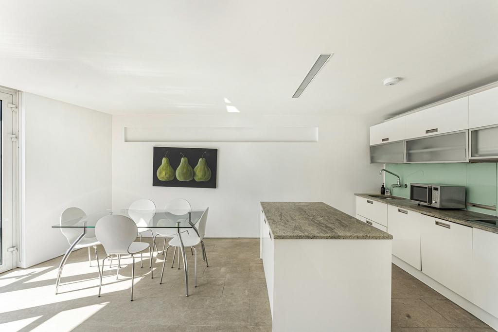 Reception/Kitchen