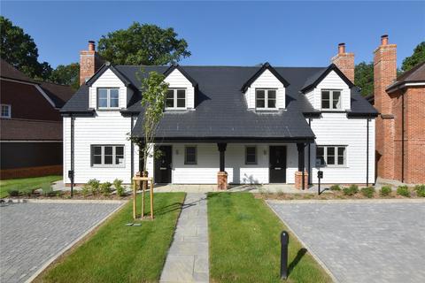 3 bedroom semi-detached house for sale, Chiddingfold Road, Dunsfold, GU8