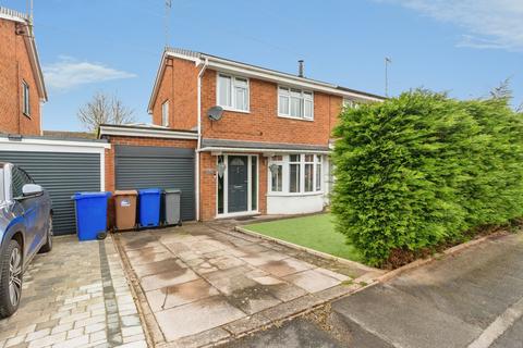Semi-detached house - Chessington Crescent, Stoke-on-Trent, ST4