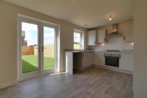 3 bedroom terraced house for sale, Pembrey Drive, Stoke-On-Trent