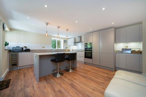 5 bedroom detached house for sale, The Spinney, Beaconsfield HP9