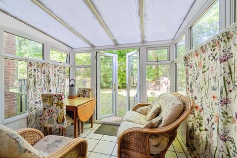undefined, Warwick Close, Chippenham