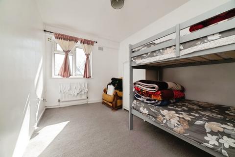 3 bedroom flat for sale, Porter Street, Hull