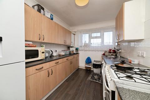 3 bedroom flat for sale, Porter Street, Hull