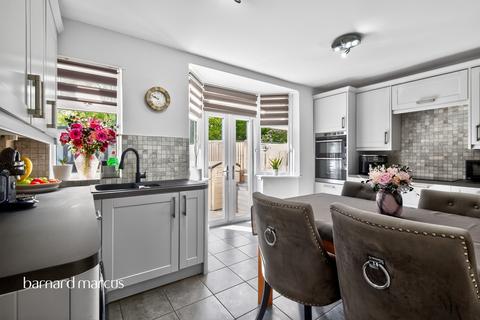 2 bedroom semi-detached house for sale, Rollesby Road, CHESSINGTON