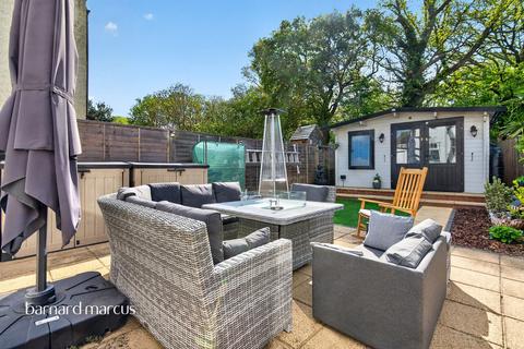2 bedroom semi-detached house for sale, Rollesby Road, CHESSINGTON