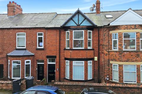 Terraced house - York YO30