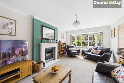 4 bedroom detached house for sale, Kingfisher Drive, Stafford ST18