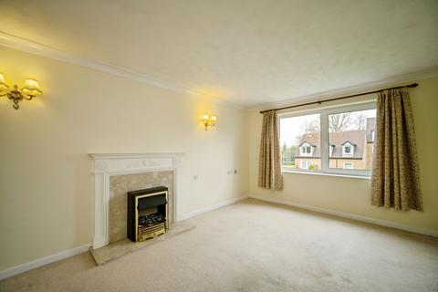 1 bedroom flat for sale, High Street, Sandhurst, GU47