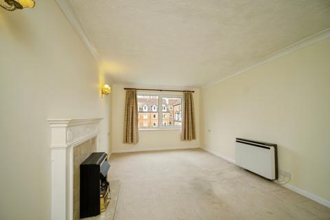 1 bedroom flat for sale, High Street, Sandhurst, GU47