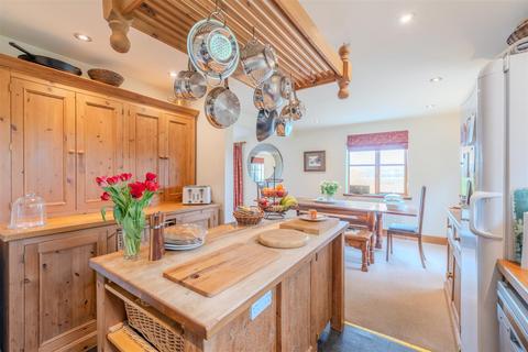 5 bedroom detached house for sale, Kissinggate Cottage, Morebattle