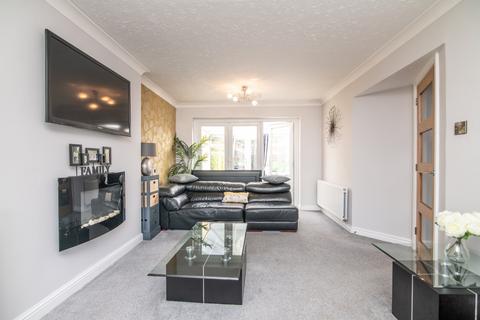 6 bedroom detached house for sale, Woodman Close, Wednesbury, WS10 9UA