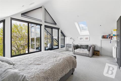 5 bedroom detached house for sale, Basi Close, Emerson Park, RM11