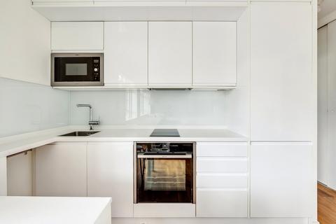 2 bedroom apartment to rent, London WC1E